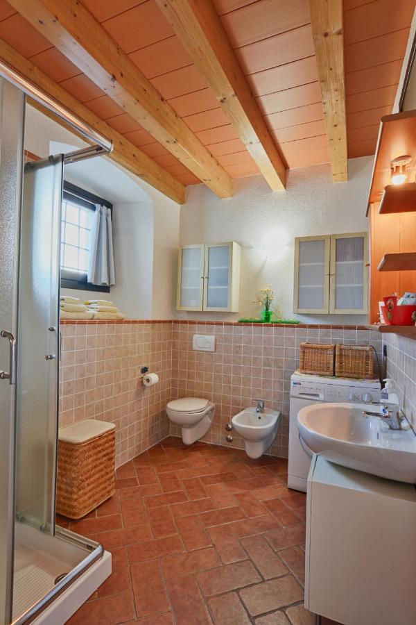 Piccolo Girasole Apartment Menaggio Bagian luar foto
